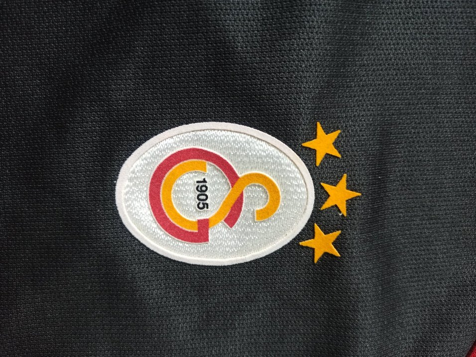 Galatasaray Vintage Erkek Siyah Spor Tişörtü Velcro Detaylı - Görsel 5