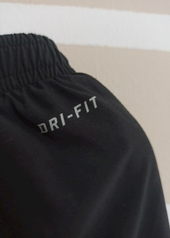 xl Beden siyah Renk Nike Siyah Rahat Kesim Spor Şort