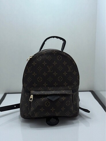 Louis Vuitton LOUIS VUITTON