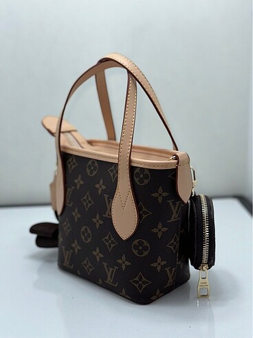 Louis Vuitton LOUIS VUITTON