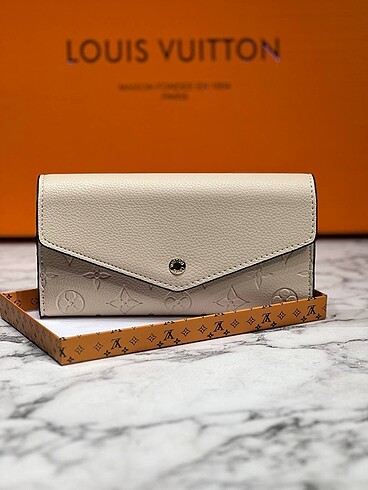 Louis Vuitton LOUİS V MARİE LUİ