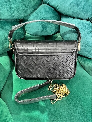 Fendi FENDİ