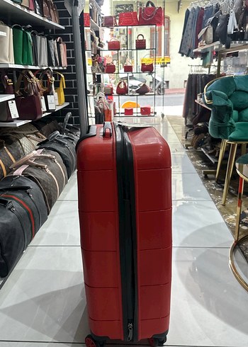 Beden kırmızı Renk Parlak Kırmızı Minimalist Valiz