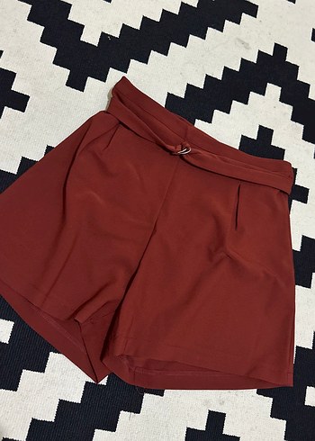 Trendyol & Milla Bordo Yüksek Bel Kemerli Mini Şort