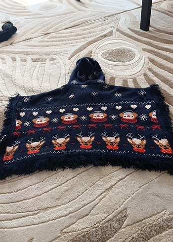 Kapüşonlu Nakışlı Kız Panço - Görsel 9