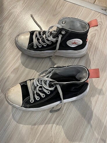 37 Beden Converse ayakkabı 37 numara