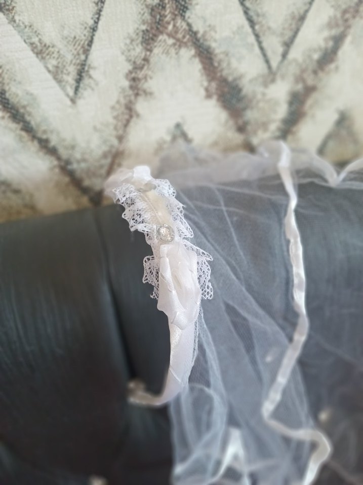Dantel Detaylı Beyaz Gothic Gelin Duvağı - Görsel 4