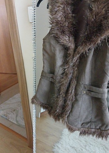 Kahverengi Suni Kürklü Kadın Süet Yelek - Görsel 4