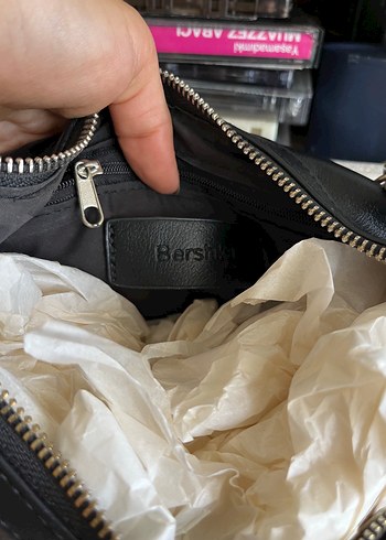 Bershka Siyah Deri Zincirli Gotik Bershka Çanta