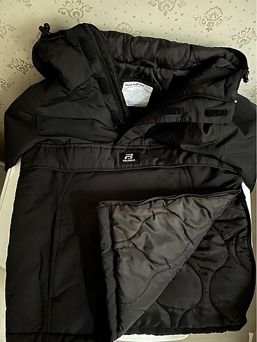 Pull and Bear PULL&BEAR kanguru mont