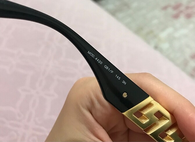  Beden siyah Renk VERSACE günes gözlüğü