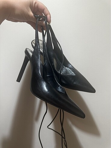 Bershka Bershka 10cm bağcıklı stiletto