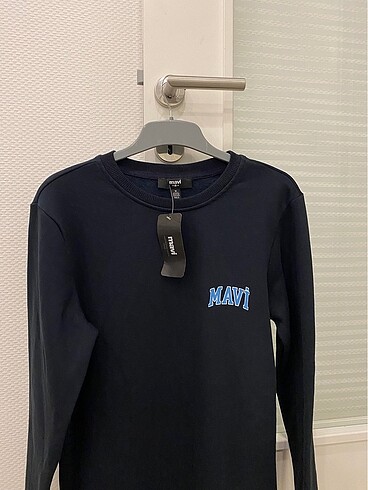 mavi sweatshirt