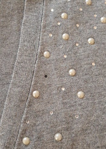 Düğmeli Gri V Yaka Kadın Hırka - Görsel 4