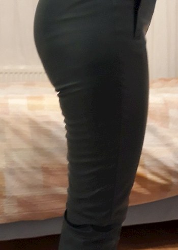 Yeşil Deri Dar Paça Pantolon - Görsel 5