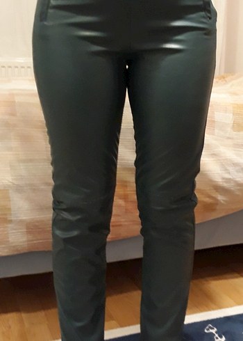 Yeşil Deri Dar Paça Pantolon - Görsel 3