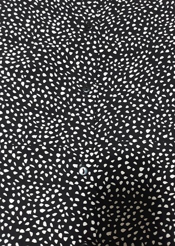 Desenli Siyah Uzun Kolluksuz Kadın Elbise - Görsel 5