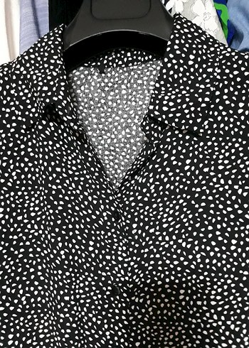 Desenli Siyah Uzun Kolluksuz Kadın Elbise - Görsel 2