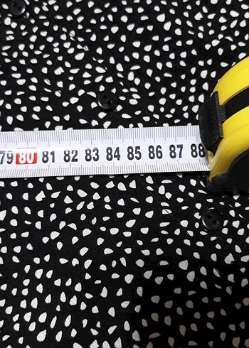 Desenli Siyah Uzun Kolluksuz Kadın Elbise - Görsel 3