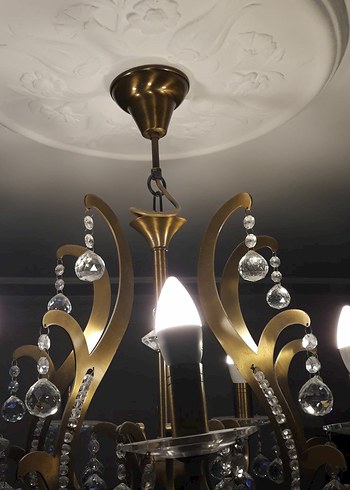 Kristal Detaylı Koyu Altın Avize - Görsel 3