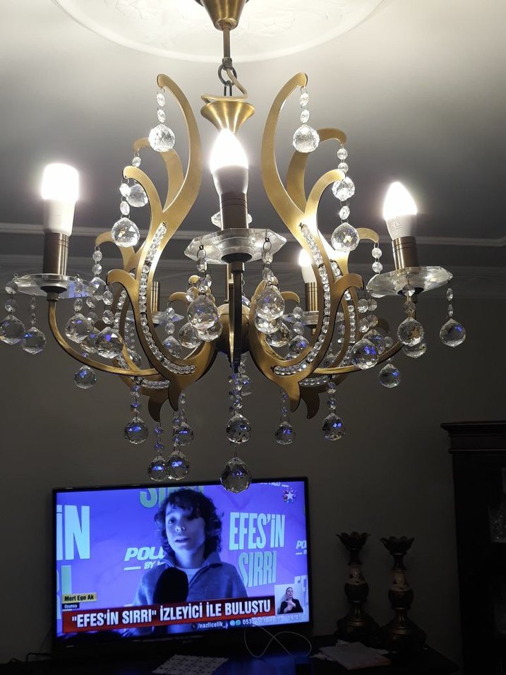 Kristal Detaylı Koyu Altın Avize - Görsel 5