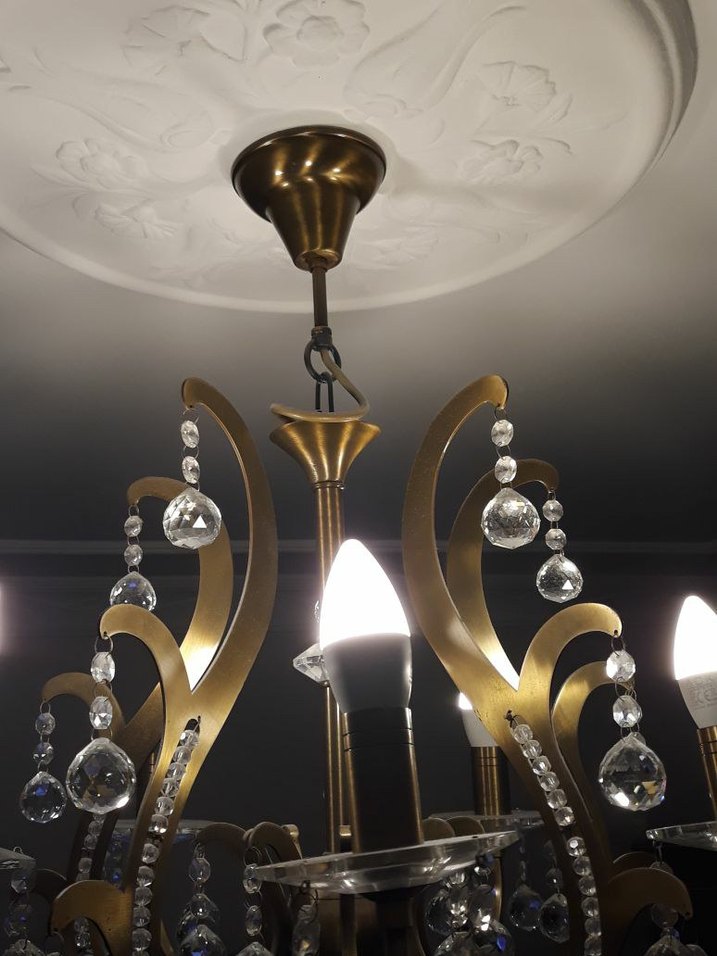 Kristal Detaylı Koyu Altın Avize - Görsel 3