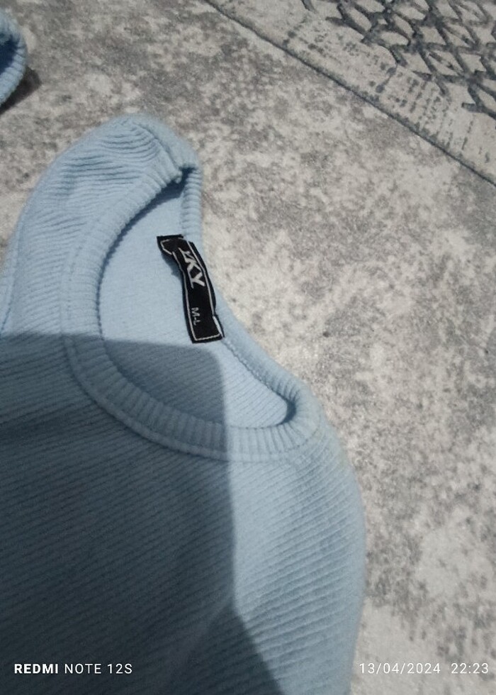  Mavi omuz dekolteli crop  - Görsel 3