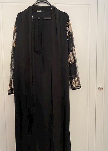 Siyah Uzun Kollu Drapeli Uzun Abaya