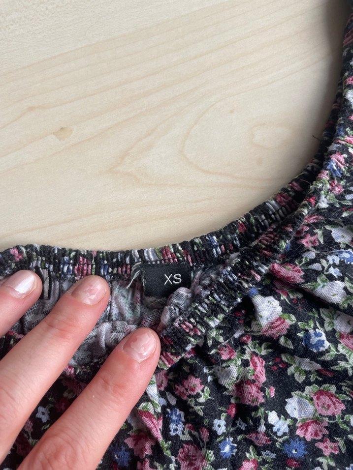 Çiçek Desenli Kısa Kollu Kadın Bluz - Görsel 2