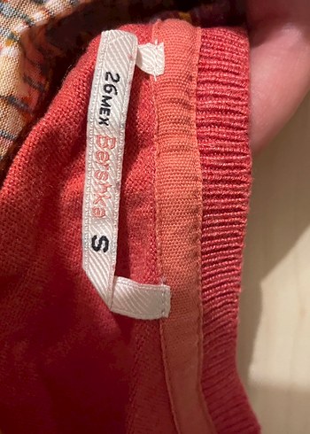 Nar çiçeği neşeli bir hırka - Görsel 2