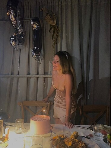 Saten Kısa Elbise