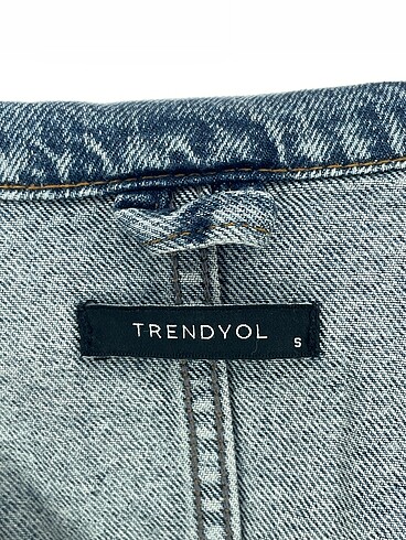 s Beden çeşitli Renk Trendyol & Milla Gömlek %70 İndirimli.