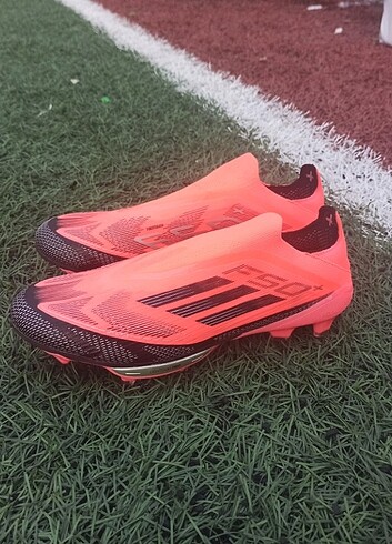 F50 Adidas krampon 