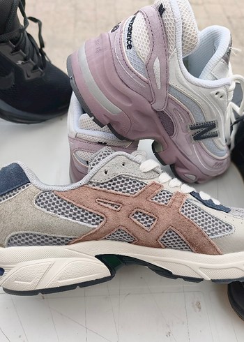 Asic Spor Ayakkabı - Görsel 2