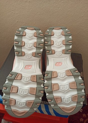 Skechers bayan ayakkabısı - Görsel 4