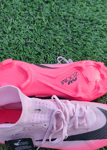 Pembe Bağcıklı Erkek Futbol Ayakkabısı - Görsel 2