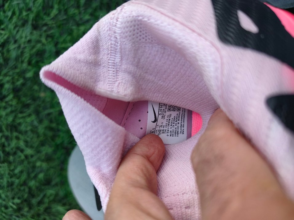 Pembe Bağcıklı Erkek Futbol Ayakkabısı - Görsel 4