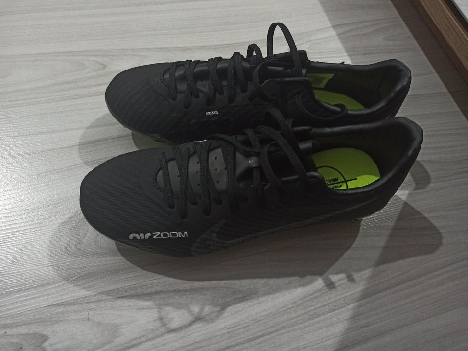 Siyah Bağcıklı Erkek Futbol Ayakkabısı - Görsel 3