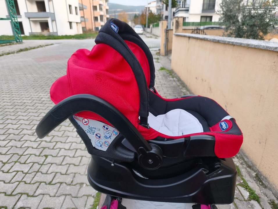 Kahverengi ve gri bebek arabası - Görsel 3