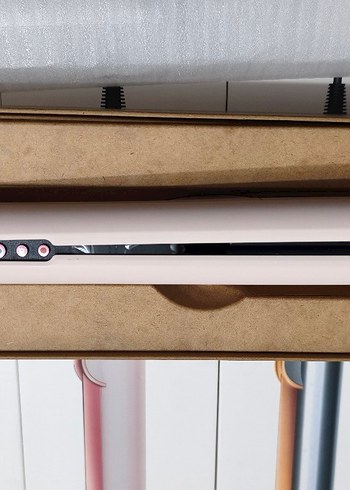 Bej ve gri saç düzleştirici - Görsel 3