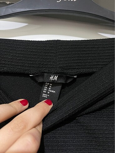 m Beden H&M Pileli Siyah Etek