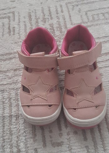 Kız Çocuk Pembe Cırtlı Terlik
