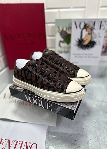 40 Beden kahverengi Renk Valentino erkek ayakkabisi