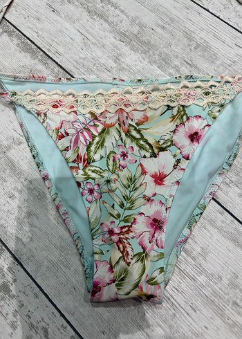 Kırmızı İnce Askılı Kadın Mayo ve bikini - Görsel 5