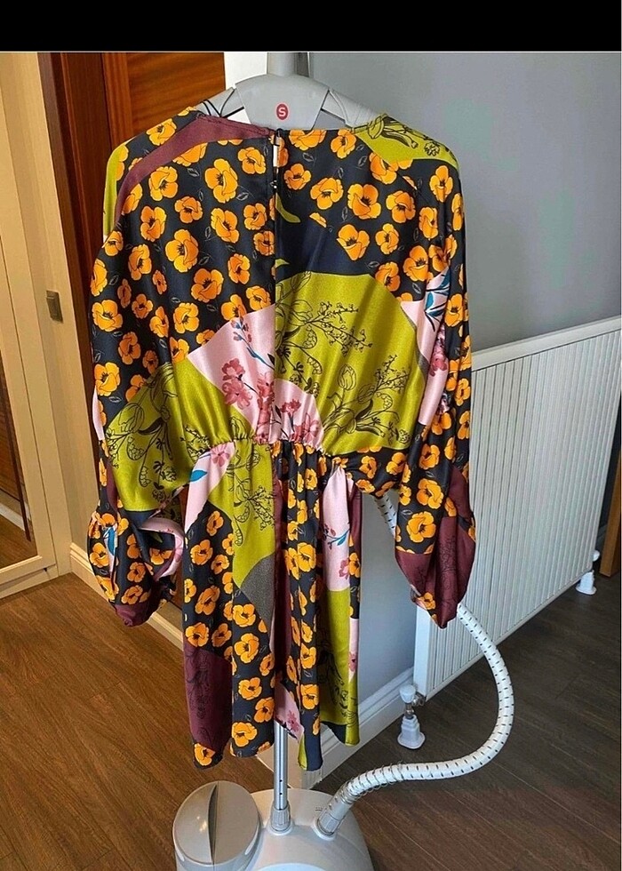 Zara saten mini elbise - Görsel 4