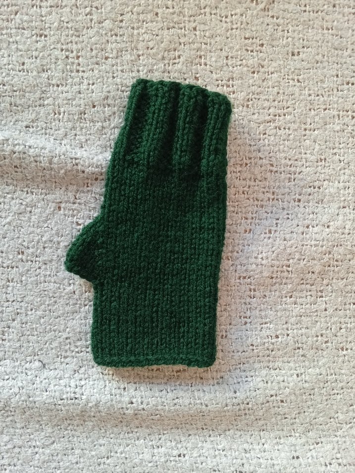 Yeşil Parmaksız Eldiven - Görsel 3