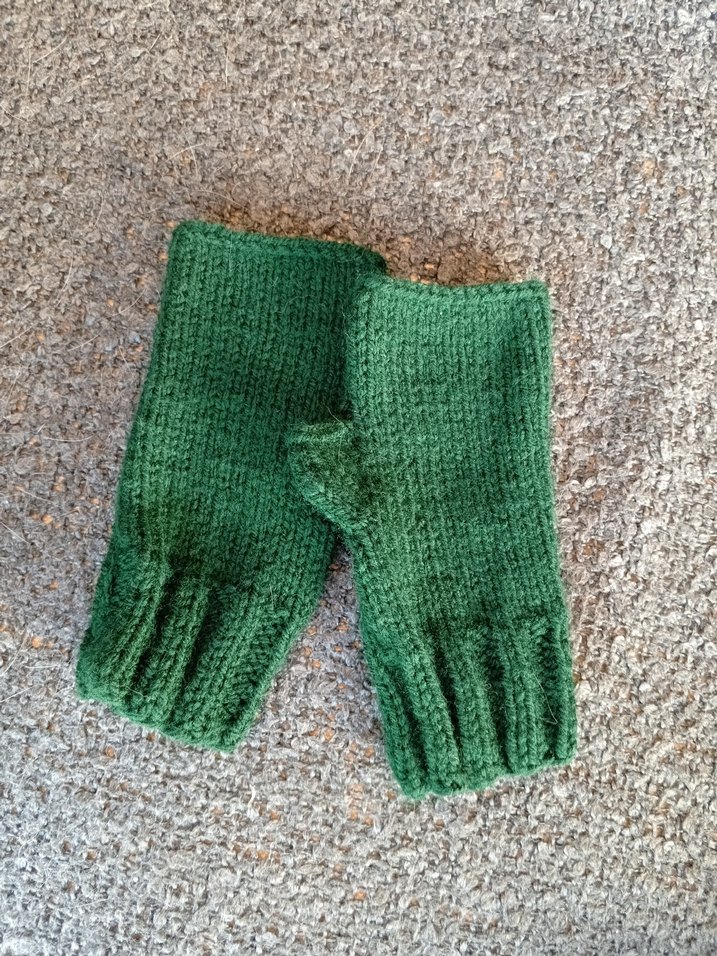 Yeşil Parmaksız Eldiven - Görsel 4