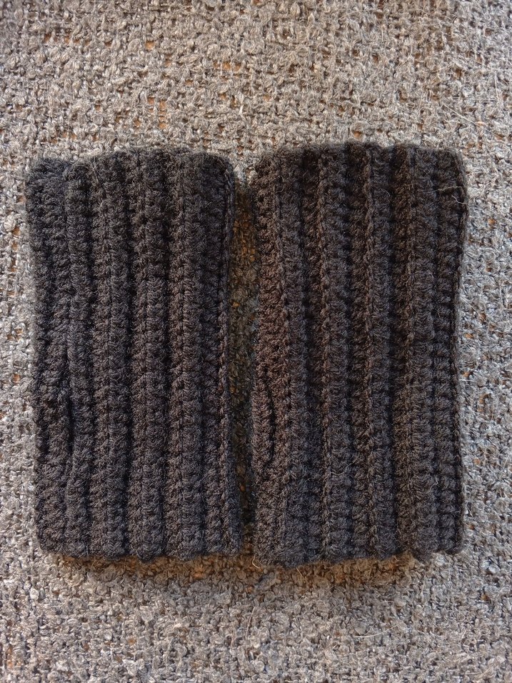 Siyah Örgü Parmaksız Eldiven - Görsel 2