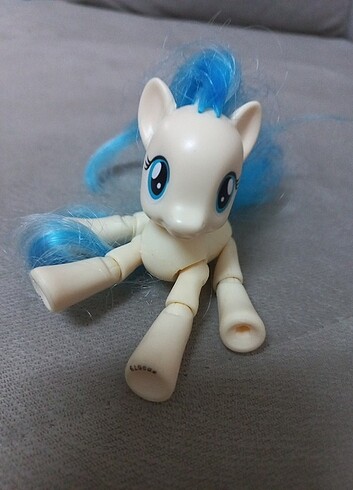 Hareketli pony
