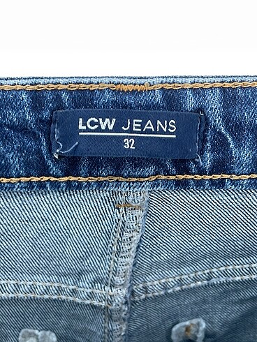 32 Beden çeşitli Renk LC Waikiki Jean / Kot %70 İndirimli.
